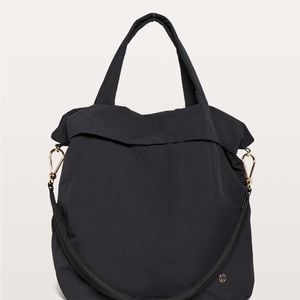 COPY - Lululemon on my level 30L bag